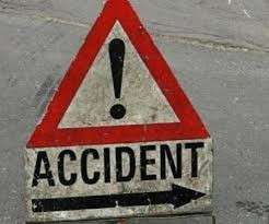 बिपी राजमार्गमा बस र हाईस ठोक्किँदा ११ जना घाइते